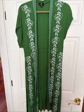 Green Embroidered Open Front Duster Cruations new no tag